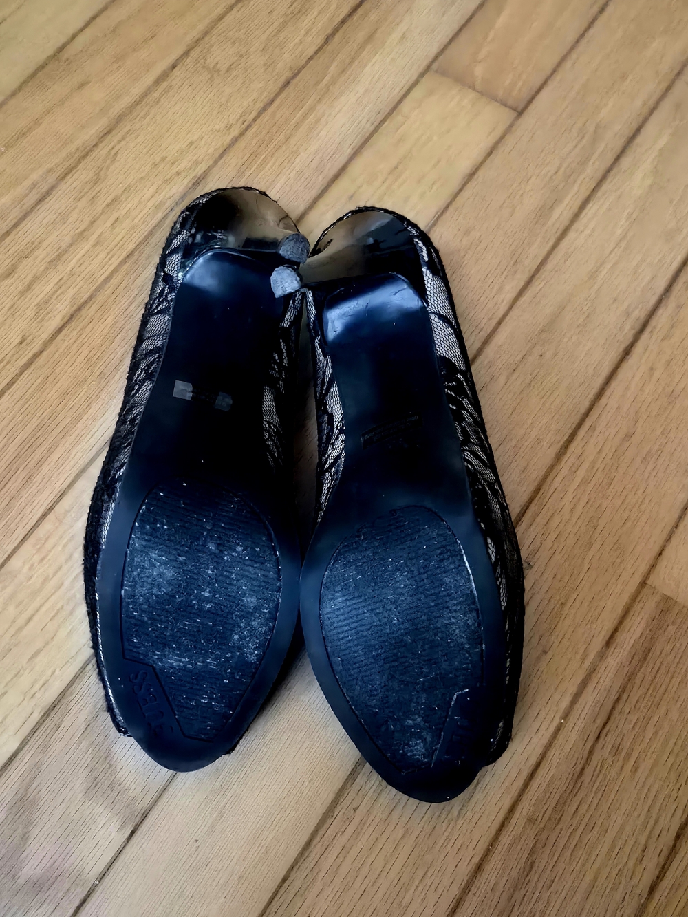 GUESS Black Lace Peep Toe Platform Pumps Heels Stiletto Size 8.5 Y2K Glam - Picture 7 of 10